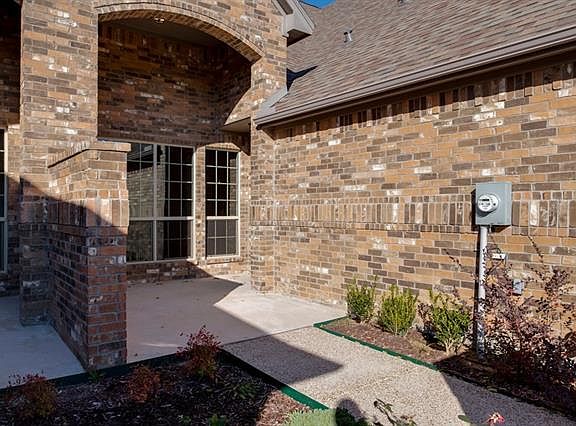 5th image of 4904 Dacy Ln