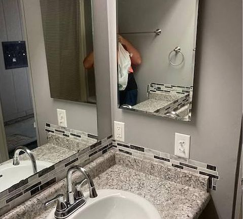 4th image of 2432 Tennis Ct APT A7