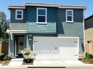 3671 Friendship Ln, Clovis, CA