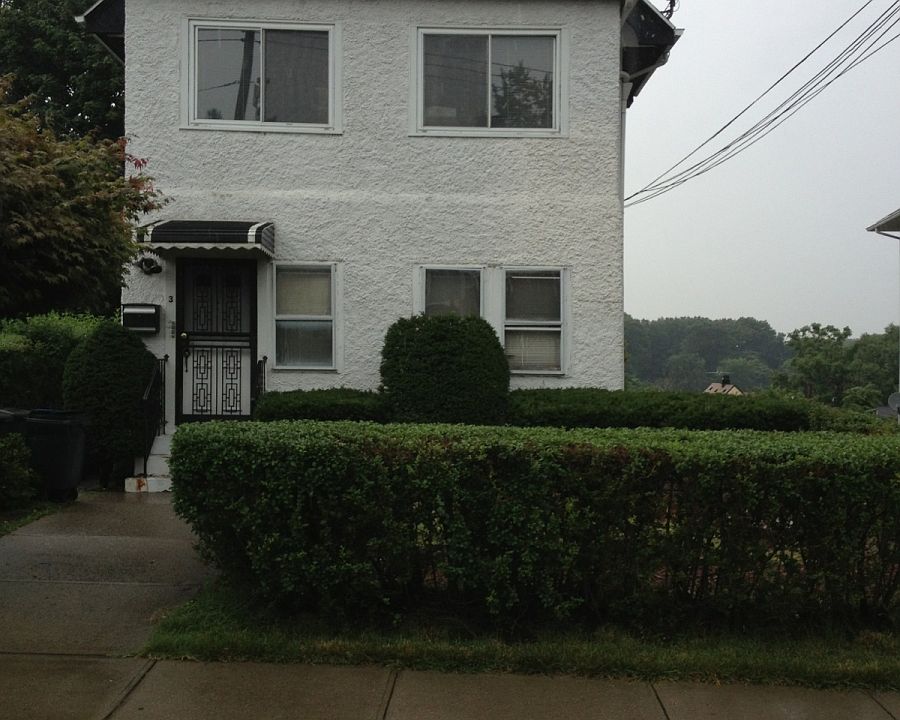 1st image of 3 Vernon Ave