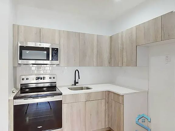 5th image of 1215 Putnam Ave #2BL