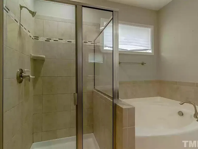 1213 Oatney Ridge Ln — Photo 18