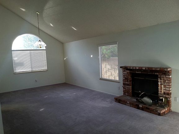 5th image of 43915 11th St E