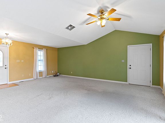 2nd image of 1463 W Deer Cliff Dr