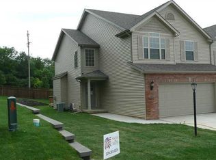 10001 N Brompton Ct, Peoria, IL 61615