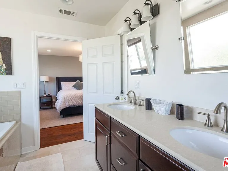 3226 Hutchison Ave — Photo 10