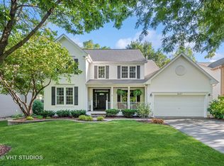 3517 Deville Ln, St Charles, IL 60175