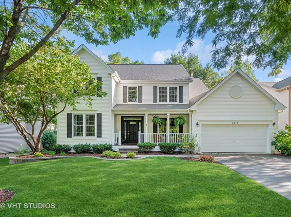 3517 Deville Ln, St Charles, IL 60175