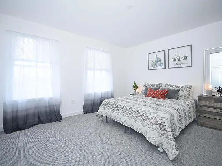 1624 Light St — Photo 12