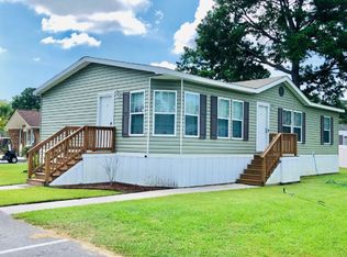 1003 Spring Valley Dr, Hanahan, SC 29410