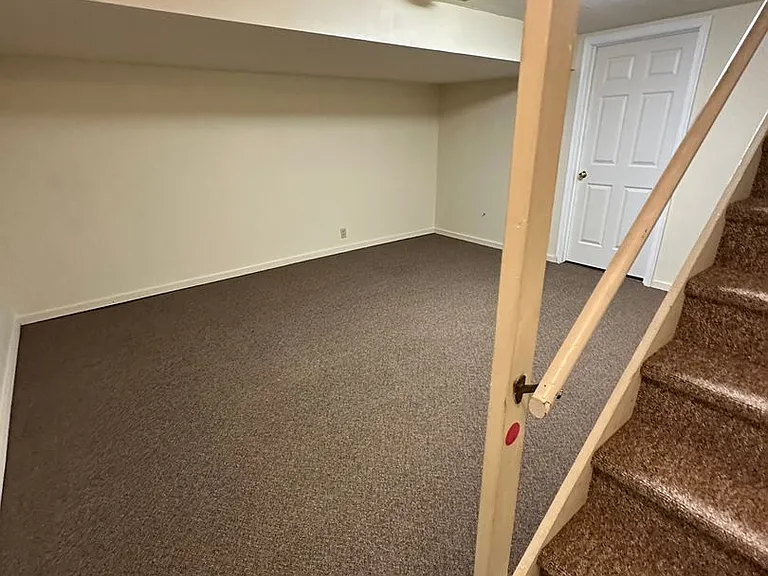 1285 Colonial Rd — Photo 13