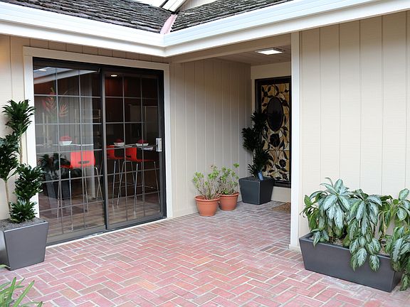 3rd image of 3069 Live Oak Ct