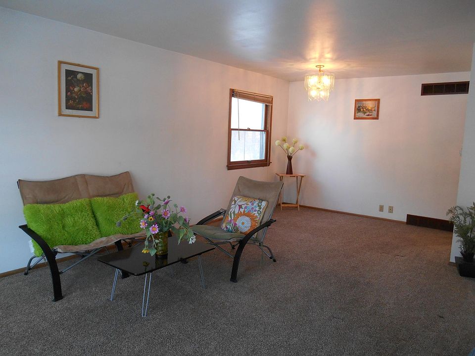1st image of 11643 W Diane Dr