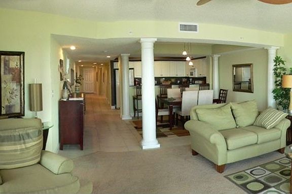 Overview Main Living Area