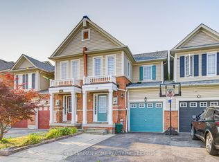 27 Macmillan Ave, Whitby, ON L1R 3H4