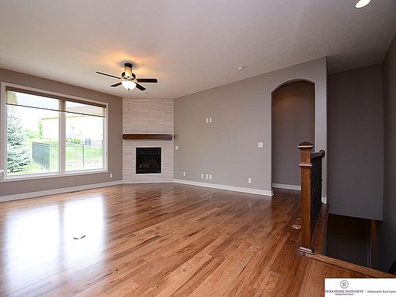 4th image of 9946 Olive St