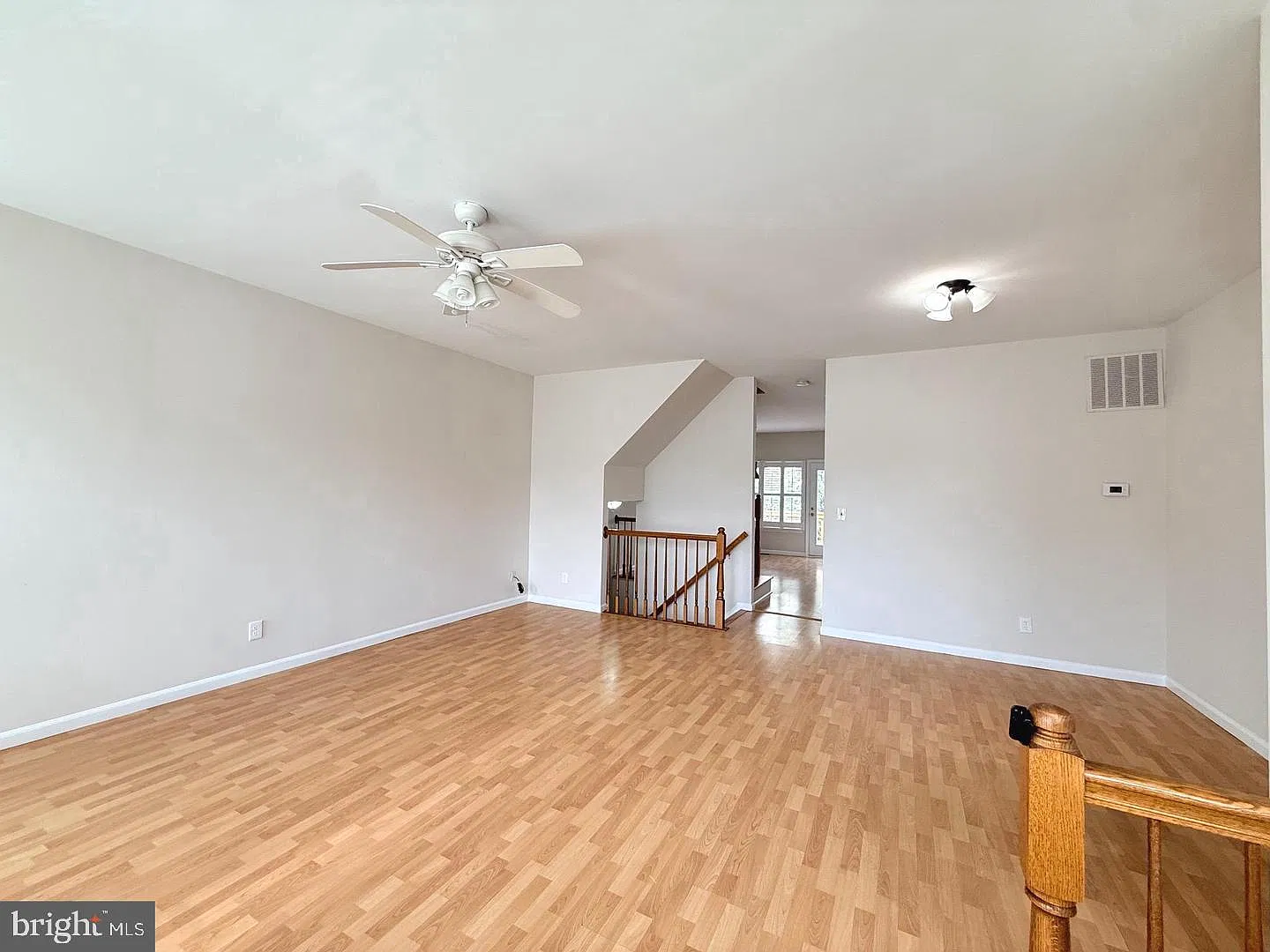 3 bed, 3.5 bath, 1850 sqft, $3,400 — Photo 3