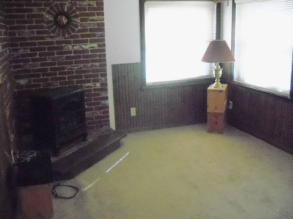 2nd image of 6033 Bartholomew Dr