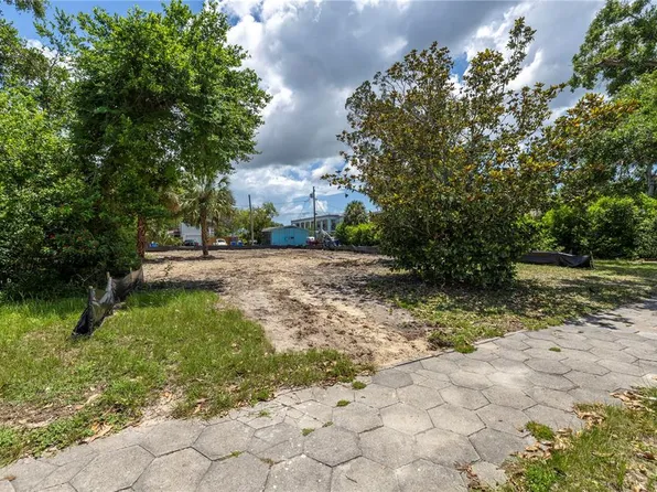 300 25th Ave N #7, Saint Petersburg, FL 33704