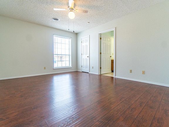 5th image of 1024 Fern Dr