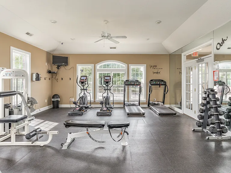The Residences at Scioto Crossing — Photo 11