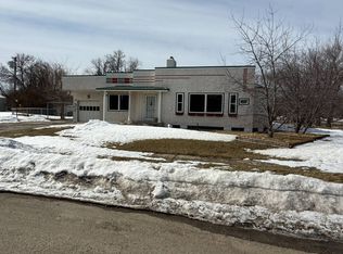 115 4th St NE, Perth, ND 58367
