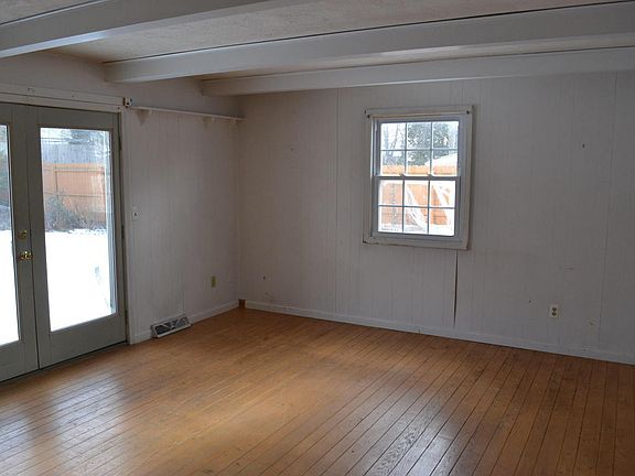 5th image of 4294 Kentridge Dr SE