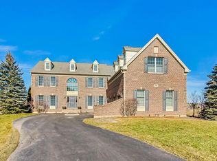 32 Doral Dr, Hawthorn Woods, IL 60047