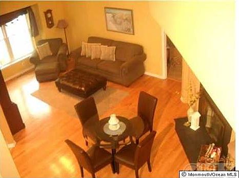 3rd image of 701 Buckingham Cir