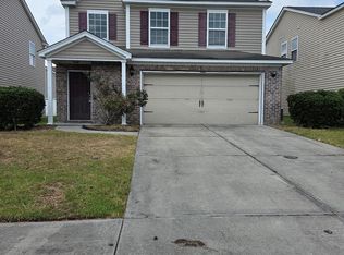 203 Bender St, Hinesville, GA 31313
