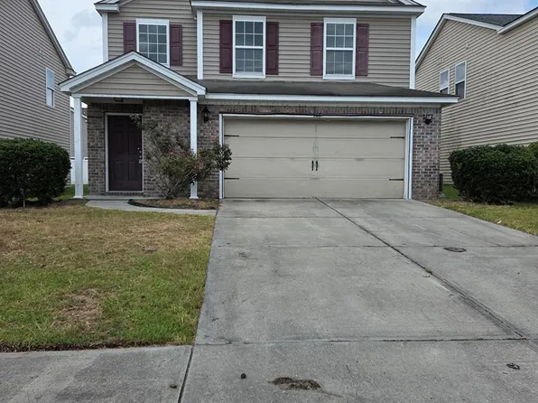 203 Bender St, Hinesville, GA 31313