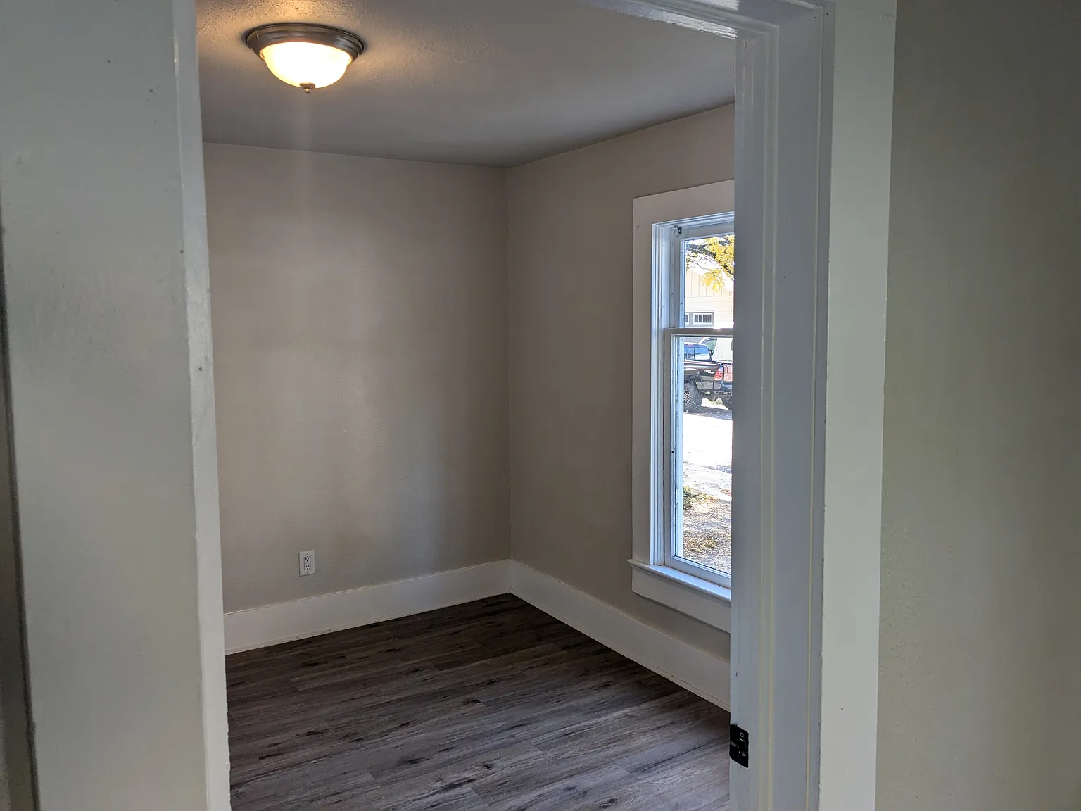 2 bed, 1926 sqft, $1,800 — Photo 1