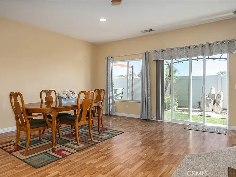 64243 Eagle Mountain Ave — Photo 24