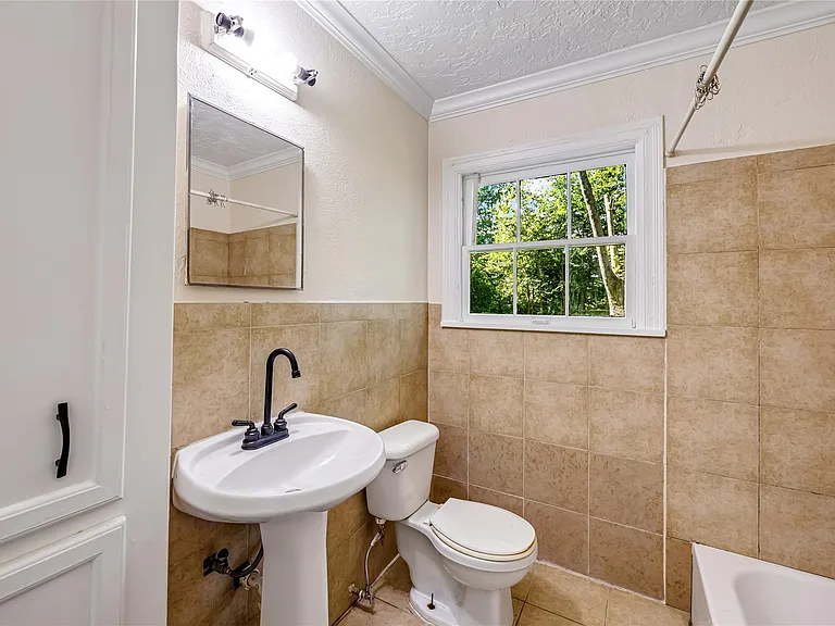 7224 McHenry St — Photo 13