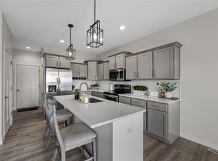 2411 Bluegrass St, Marion, IA 52302