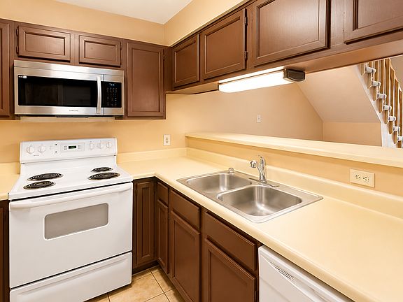 5th image of 10527 Perrin Beitel Rd APT D206