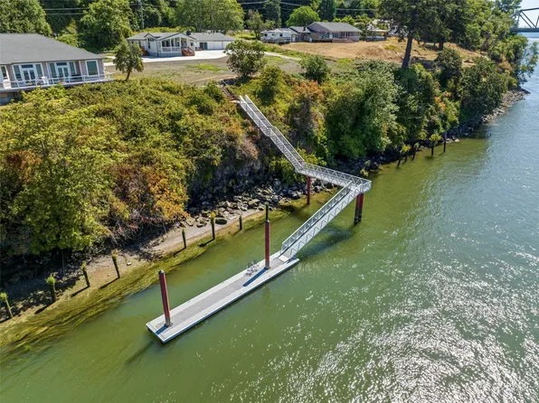 160 Front Street, Cathlamet, WA 98612