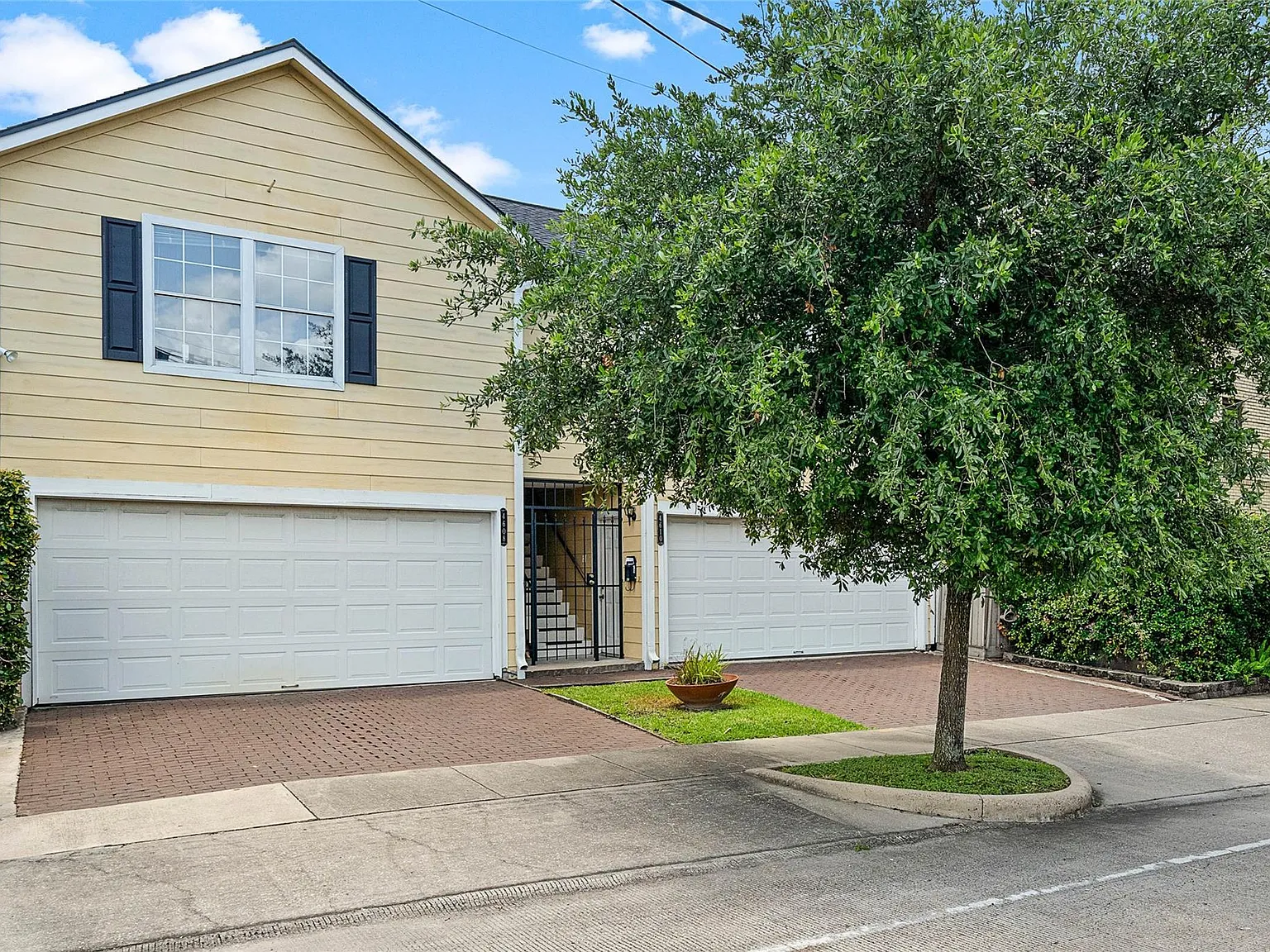1 bed, 1.0 bath, 2358 sqft, $1,750 — Photo 1