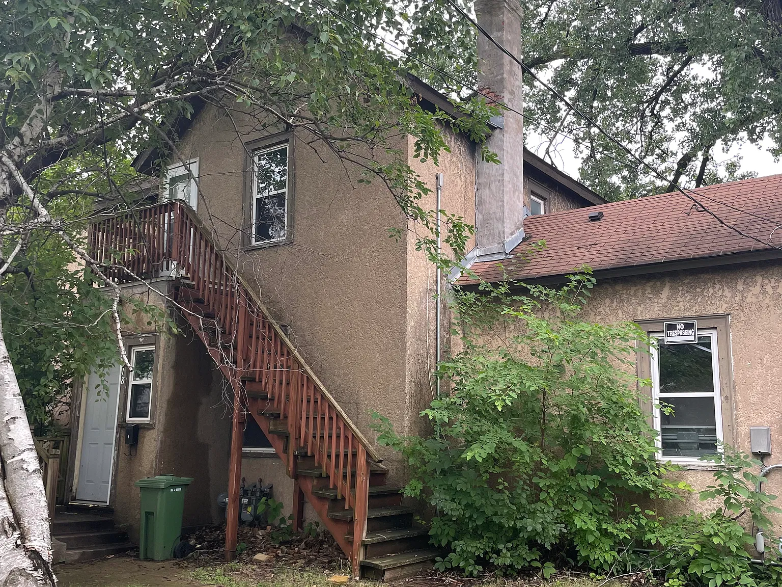 3 bed, 1000 sqft, $1,900 — Photo 2