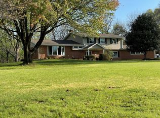 5271 Old Plank Rd N, New Harmony, IN 47631