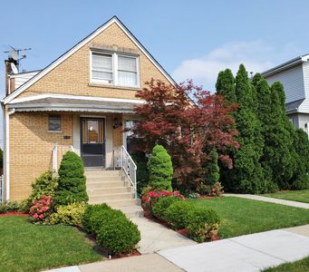 5517 S Tripp Ave, Chicago, IL, 60629