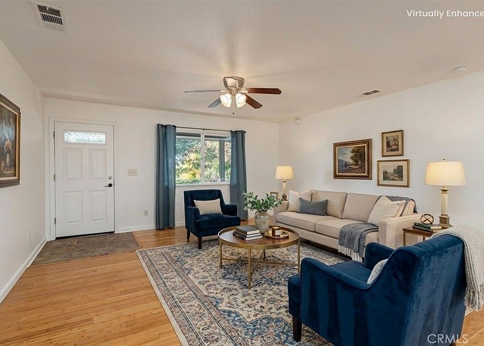 1st image of 2934 Villa St