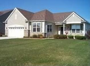 2797 Berman Rd, North Aurora, IL 60542