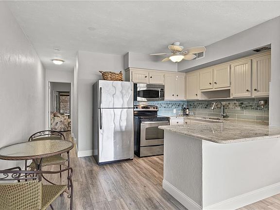 5th image of 4153 58th St N APT 249S