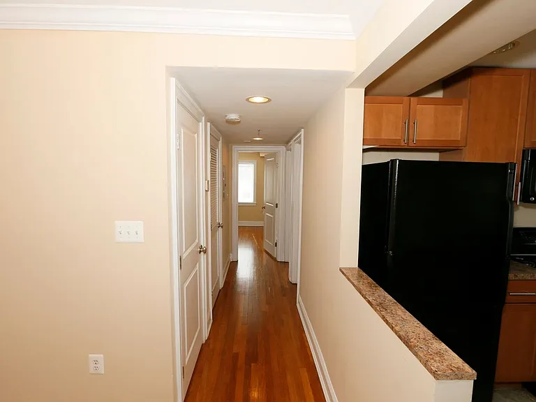 T Street Apartments — Photo 7