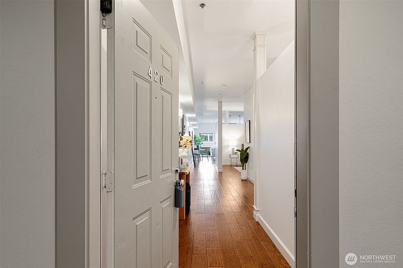 4th image of 526 1st Avenue S #420
