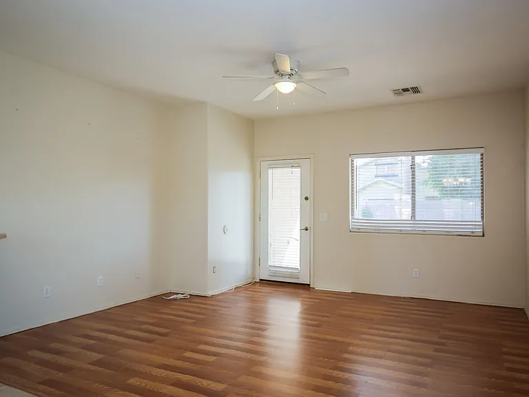 12813 W Sells Dr — Photo 5