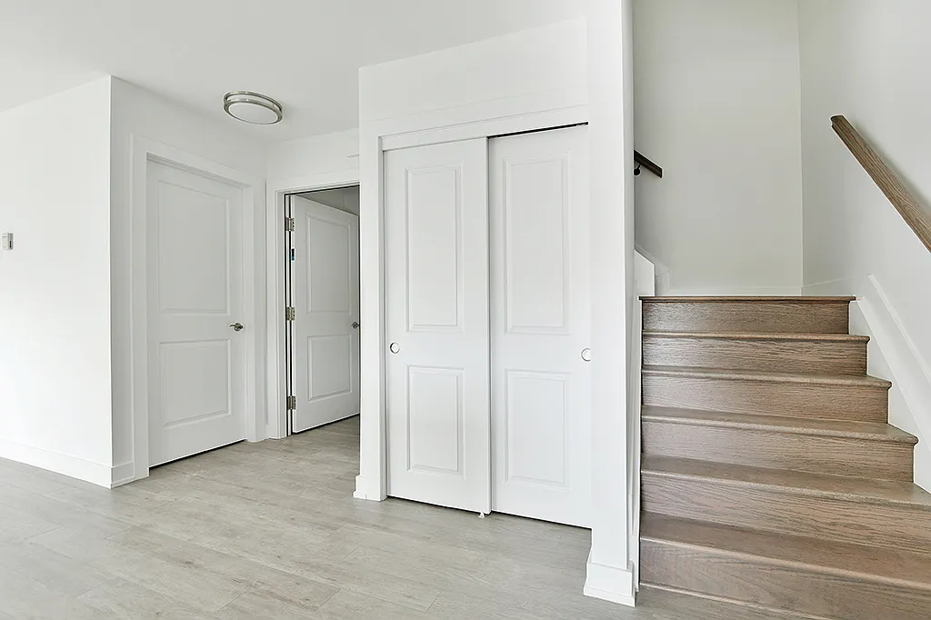 Skyline Stacked Townhomes — Photo 4