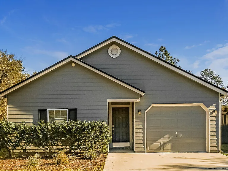 3083 Wavering Ln — Photo 1
