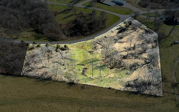 5th image of 8318 Sherwood Dr
